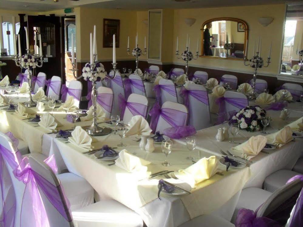 ליצ'פילד The Cathedral Hotel מראה חיצוני תמונה